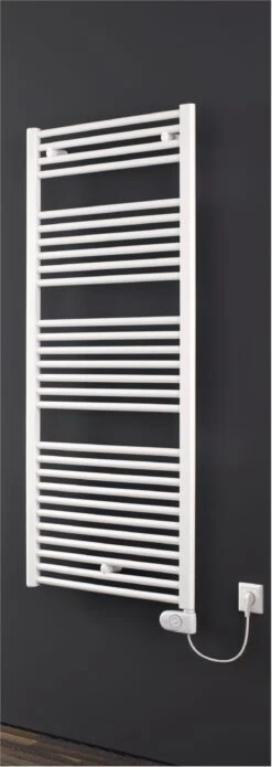 Bemm Ares Badheizkörper BEA11104801E06M 1118 X 480 Mm, 600 Watt