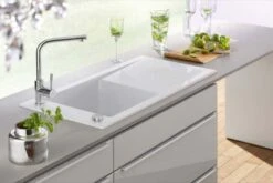 Villeroy Und Boch Küchenarmatur Modern Steel 966801LE 14 L/min, Flexible Anschlussschläuche, Edelstahl Massiv Poliert -Heimwerkzeuge Villeroy und Boch Kuechenarmatur Modern Steel 966801LE 14 l min flexible Anschlussschlaeuche Edelstahl massiv poliert 3