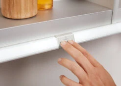 Villeroy Und Boch My View Now Spiegelschrank A4551300 130 X 75 X 16,8 Cm, LED-Beleuchtung, 3 Türen, Mit Sensorschalter -Heimwerkzeuge Villeroy und Boch My View Now Spiegelschrank A4551300 130 x 75 x 168 cm LED Beleuchtung 3 Tueren mit Sensorschalter 6